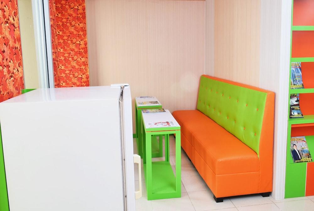 Titanium Express Homtel Hotel Jakarta Exterior photo